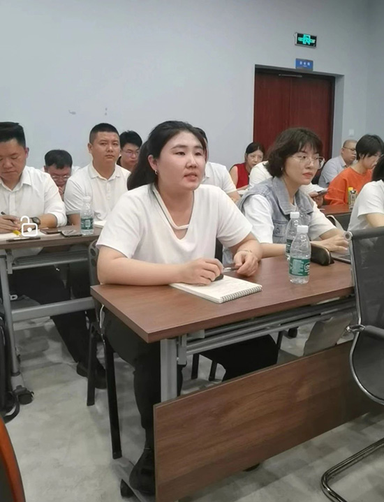 ���蹤�̰����������⴦��˼·�ͼ���ϵ�н������ڶ��ڣ�